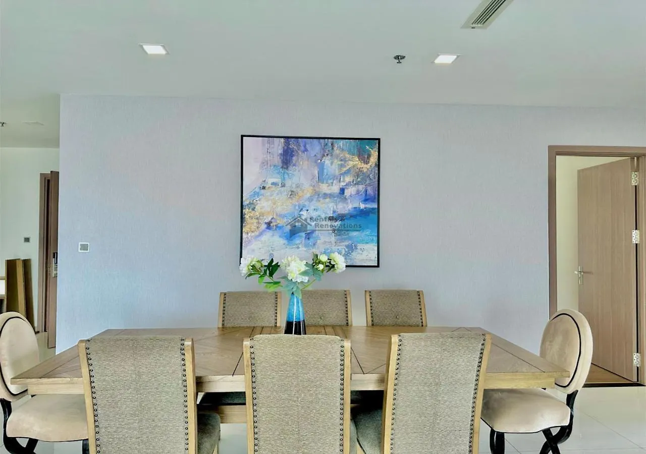 The Vinhomes Central Park Apartments - The Buildings Surrounding Landmark 81 Ho Chi Minh City