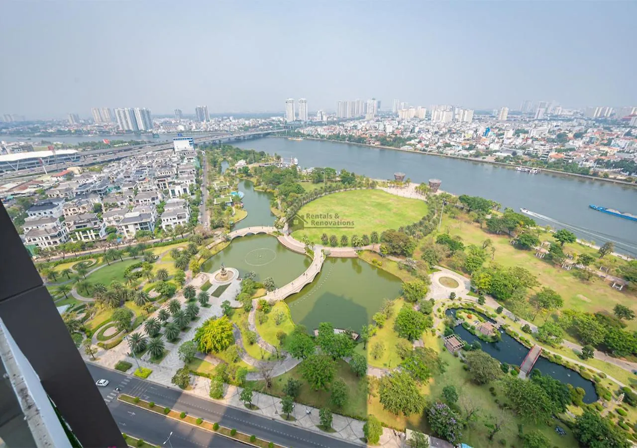 The Vinhomes Central Park Apartments - The Buildings Surrounding Landmark 81 Ho Chi Minh City