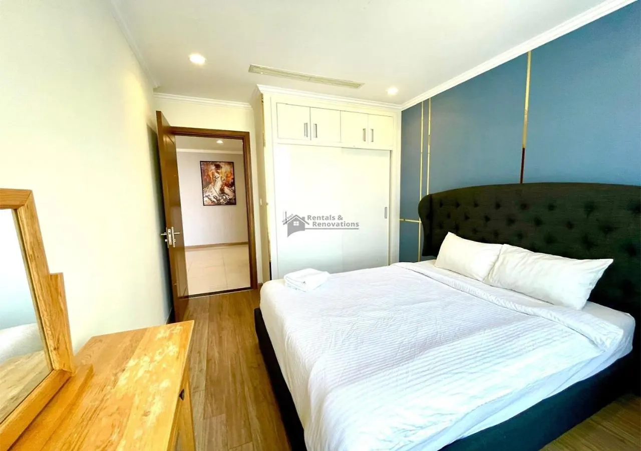 The Vinhomes Central Park Apartments - The Buildings Surrounding Landmark 81 Ho Chi Minh City