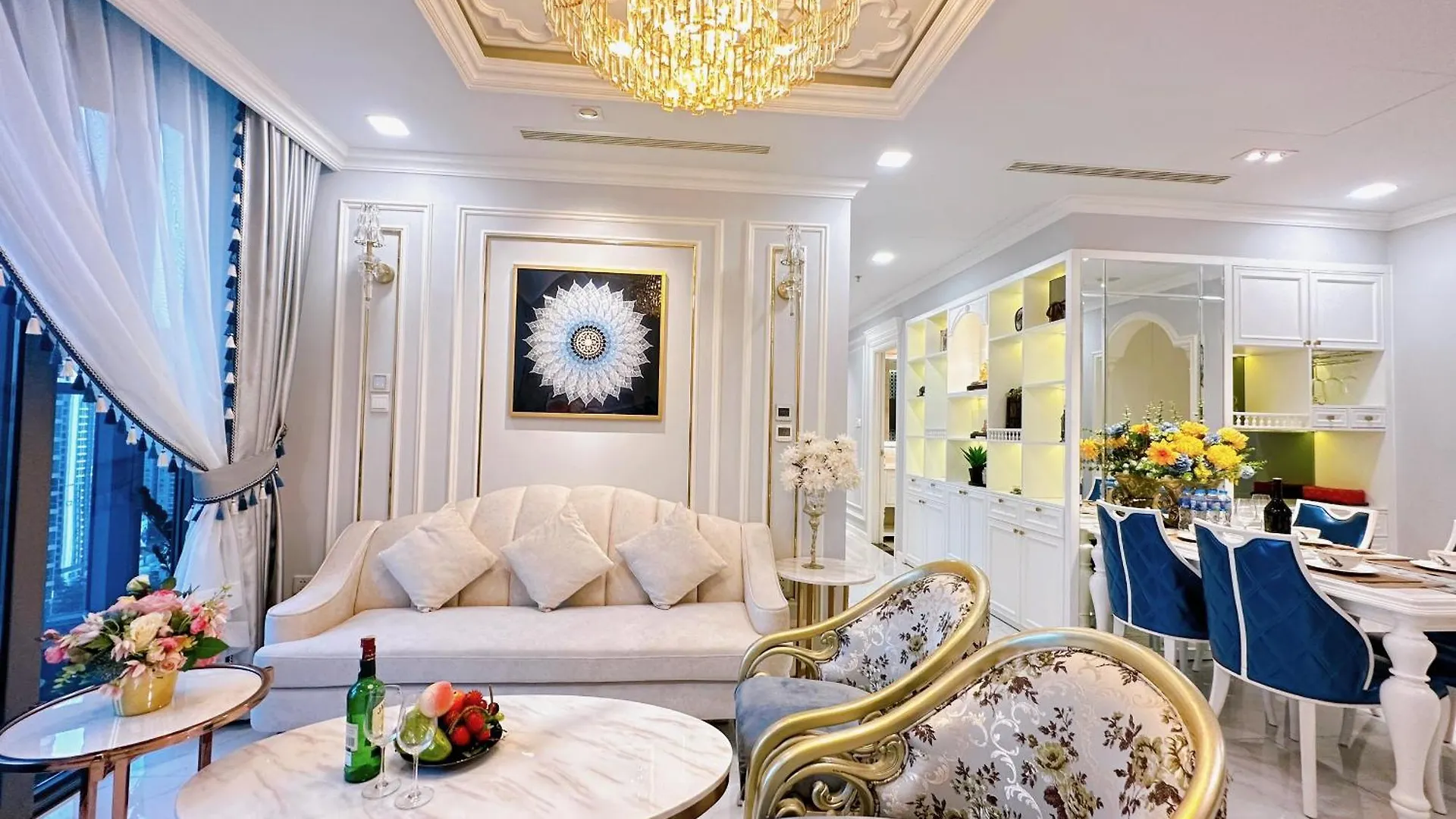 The Vinhomes Central Park Apartments - The Buildings Surrounding Landmark 81 Ho Chi Minh City